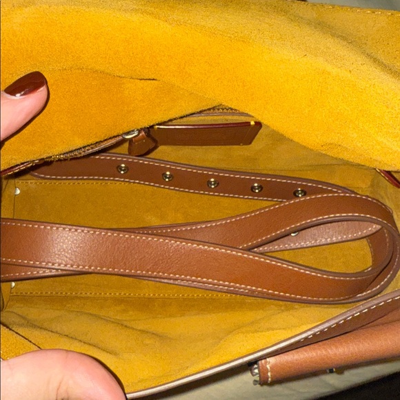 Coach Cargo Tabby - Picture 6 of 9